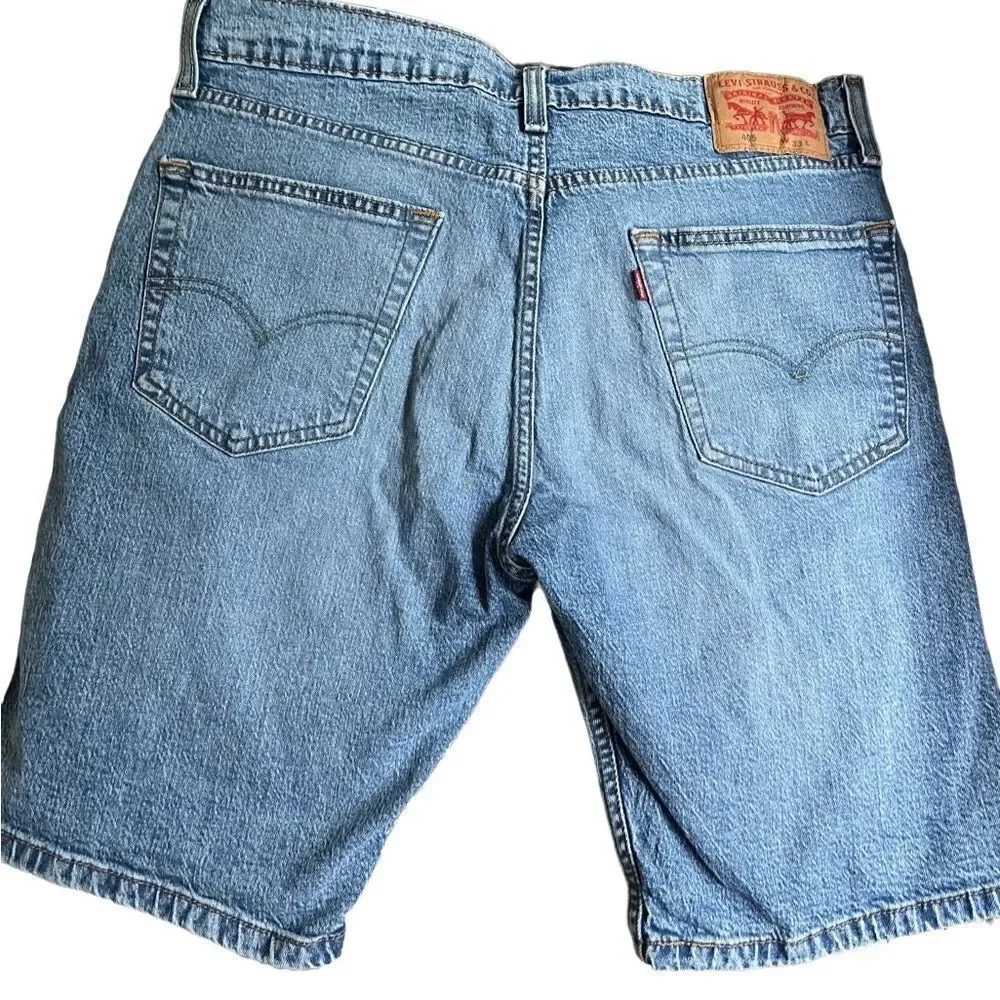 Levi’s men’s 405 distressed jean shorts size 33/10”.